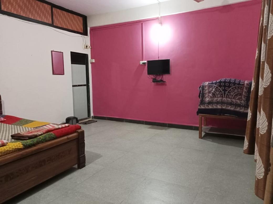 Sai Sneh Holidays Cottage Алибаг Экстерьер фото