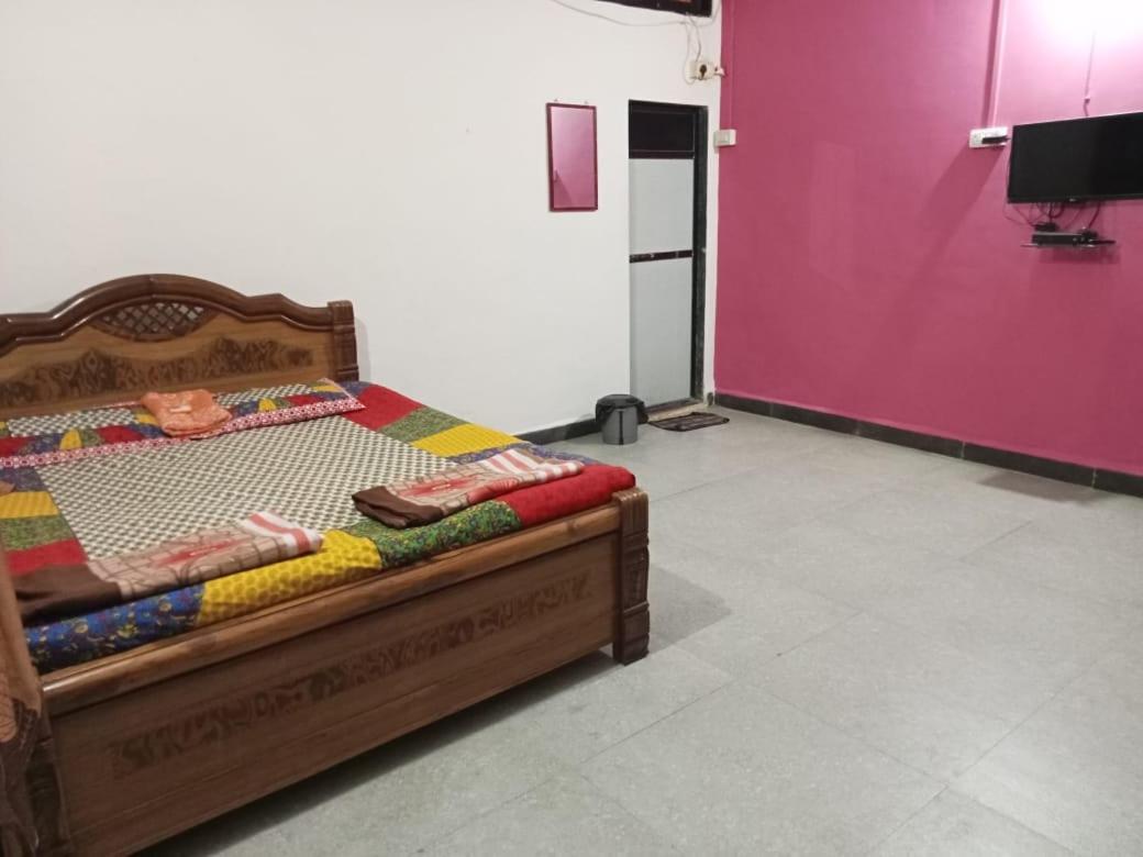 Sai Sneh Holidays Cottage Алибаг Экстерьер фото